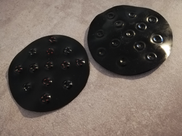 Latex Spike Pads ( 2 Stück )